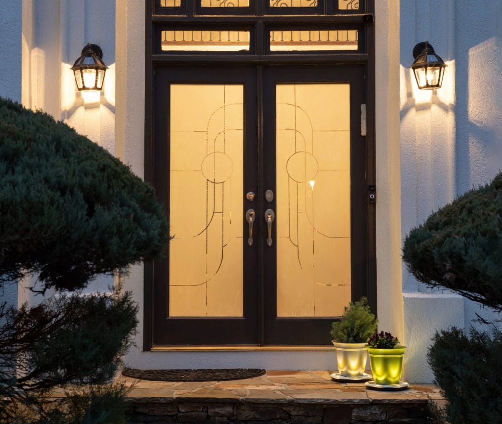 Lighting Up Your Home for the Holidays_2024-hero