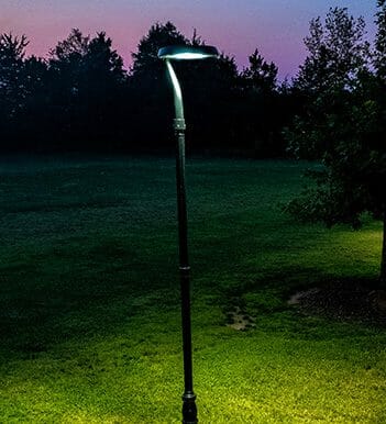 Gama Sonic’s Modern Commercial Solar LED Post light is ideal for sidewalks, small parking areas, parks and more.